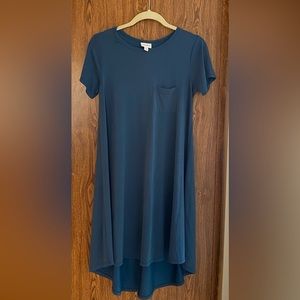 Lularoe Carly solid colored dress. Size extra small‎